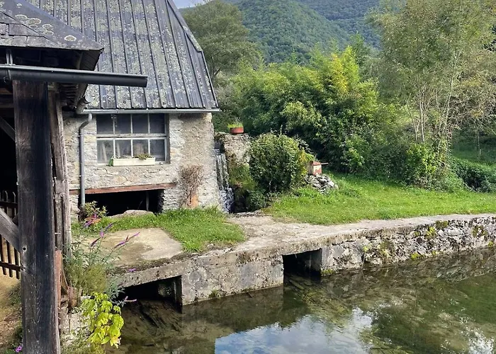 Дом отдыха Moulin A Eau Au Coeur Des Baronnies